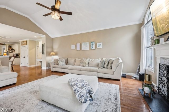 113 Junction Rd, Hampton Boro, NJ 08827