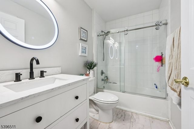 113 Junction Rd, Hampton Boro, NJ 08827