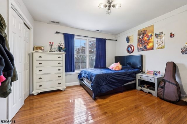 113 Junction Rd, Hampton Boro, NJ 08827