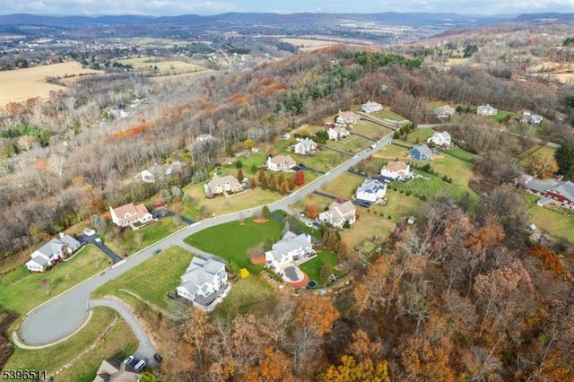 113 Junction Rd, Hampton Boro, NJ 08827