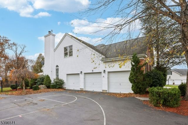 113 Junction Rd, Hampton Boro, NJ 08827