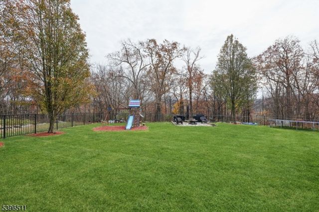 113 Junction Rd, Hampton Boro, NJ 08827