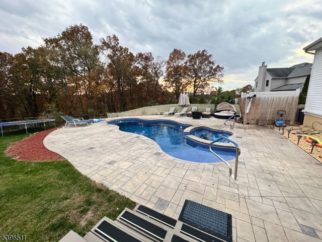 113 Junction Rd, Hampton Boro, NJ 08827