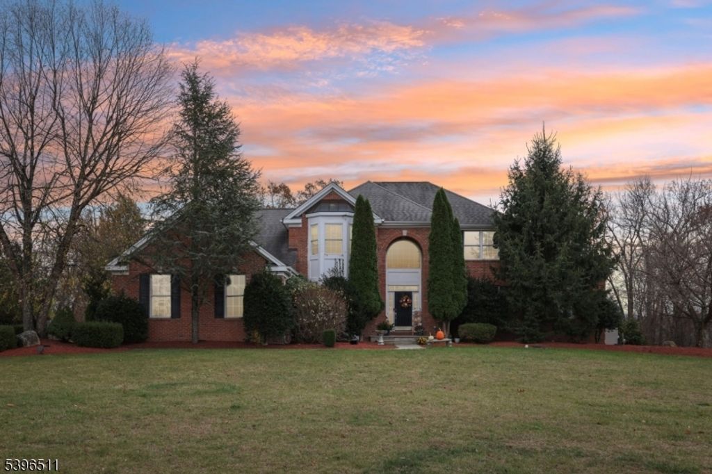 113 Junction Rd, Hampton Boro, NJ 08827