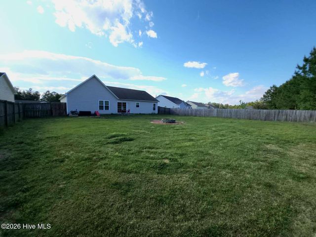 253 Sweet Gum Lane, Richlands, NC 28574