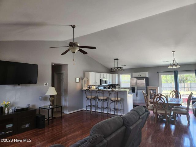 253 Sweet Gum Lane, Richlands, NC 28574