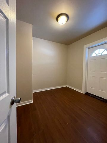 11634 S Princeton Avenue, Chicago, IL 60628