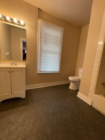 11634 S Princeton Avenue, Chicago, IL 60628