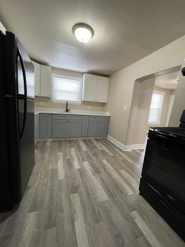 11634 S Princeton Avenue, Chicago, IL 60628