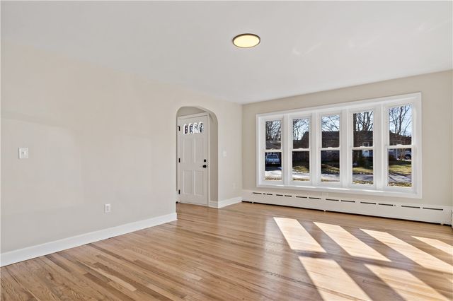 54 Doris Avenue, Tiverton, RI 02878