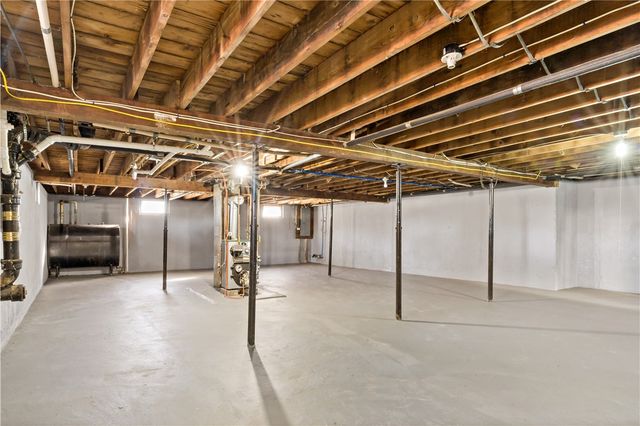 54 Doris Avenue, Tiverton, RI 02878