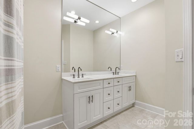 2800 Wingfield Place, Charlotte, NC 28210