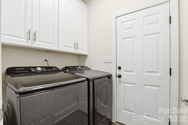 2800 Wingfield Place, Charlotte, NC 28210