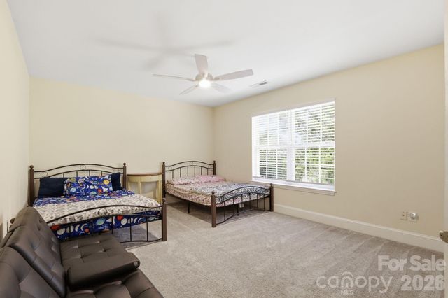 2800 Wingfield Place, Charlotte, NC 28210