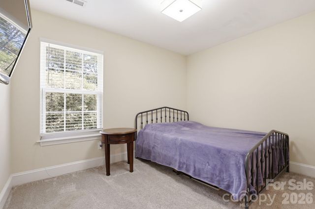 2800 Wingfield Place, Charlotte, NC 28210