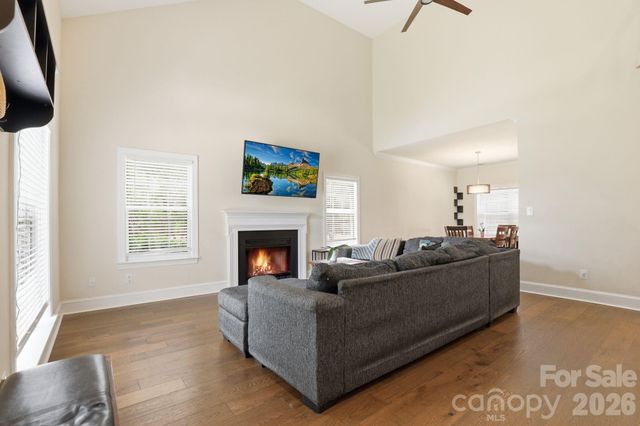 2800 Wingfield Place, Charlotte, NC 28210