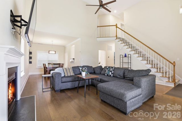 2800 Wingfield Place, Charlotte, NC 28210