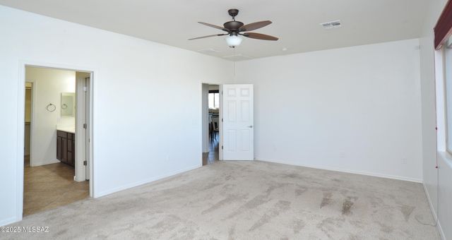 9505 S Quiet Dove Drive, Tucson, AZ 85747