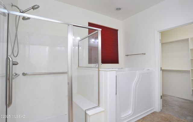 9505 S Quiet Dove Drive, Tucson, AZ 85747