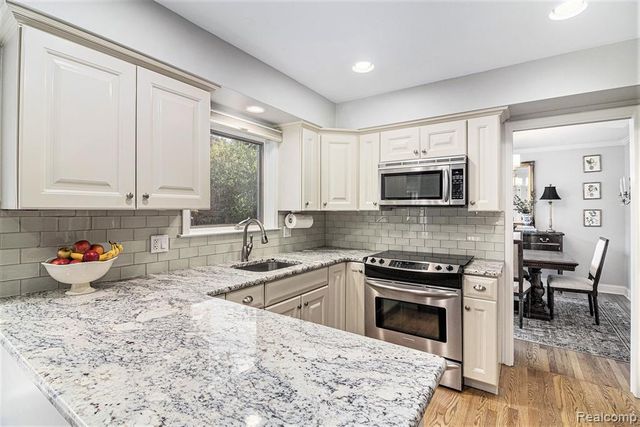 397 S Cranbrook Road, Birmingham, MI 48009