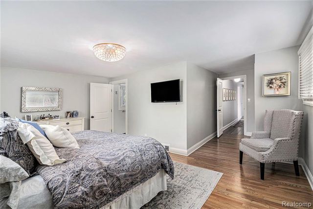 397 S Cranbrook Road, Birmingham, MI 48009