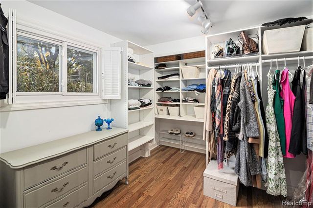 397 S Cranbrook Road, Birmingham, MI 48009