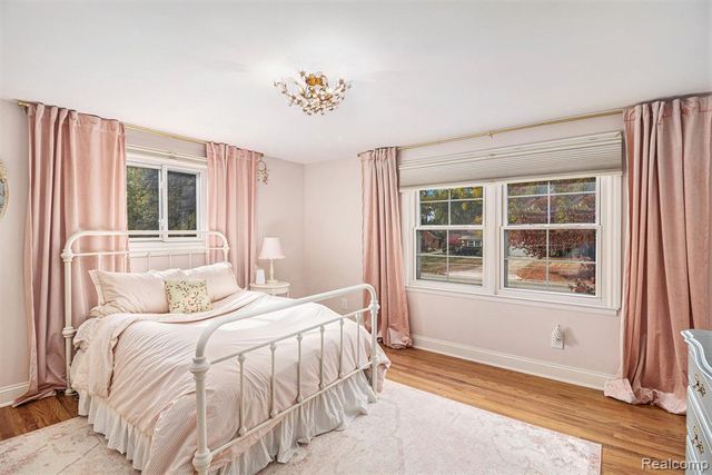 397 S Cranbrook Road, Birmingham, MI 48009