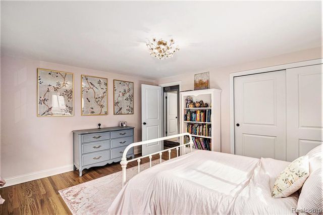 397 S Cranbrook Road, Birmingham, MI 48009