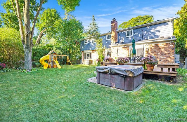 397 S Cranbrook Road, Birmingham, MI 48009