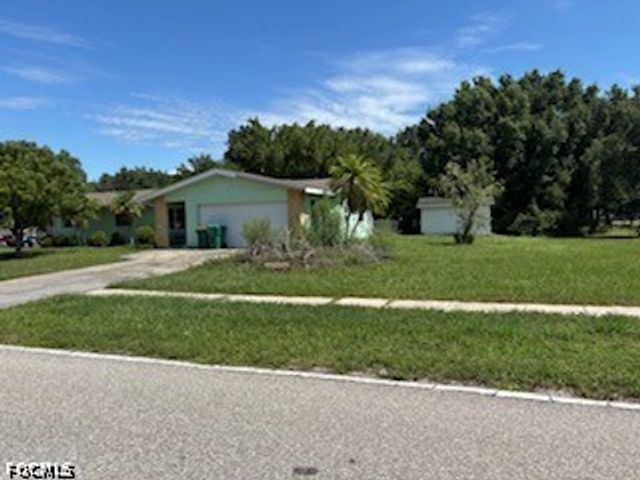 8206 Riverside DR, Punta Gorda, FL 33982