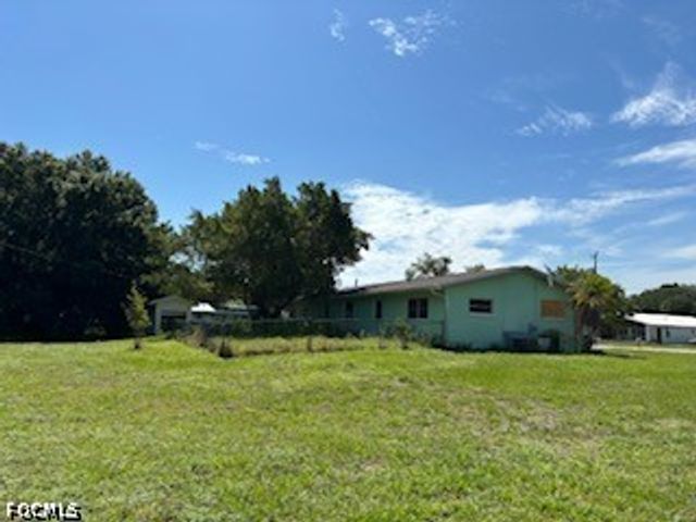 8206 Riverside DR, Punta Gorda, FL 33982