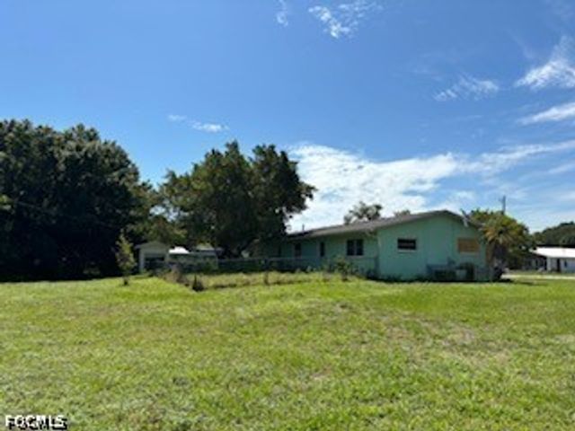 8206 Riverside DR, Punta Gorda, FL 33982