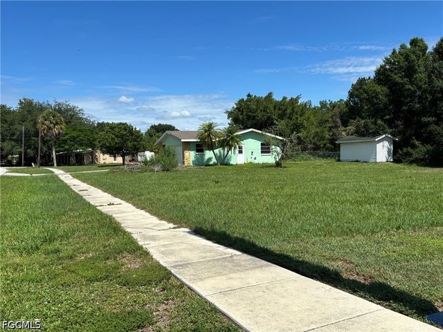 8206 Riverside DR, Punta Gorda, FL 33982