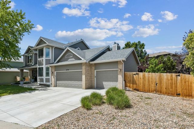 10738 W Roxbury Avenue, Littleton, CO 80127