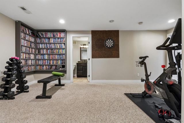 10738 W Roxbury Avenue, Littleton, CO 80127