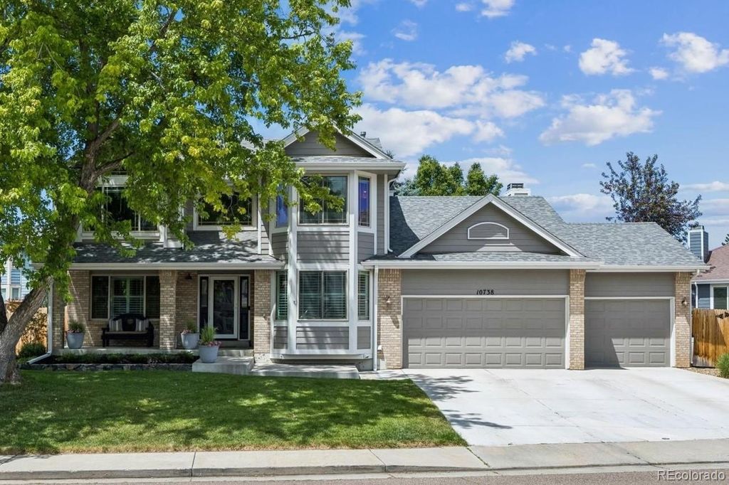 10738 W Roxbury Avenue, Littleton, CO 80127