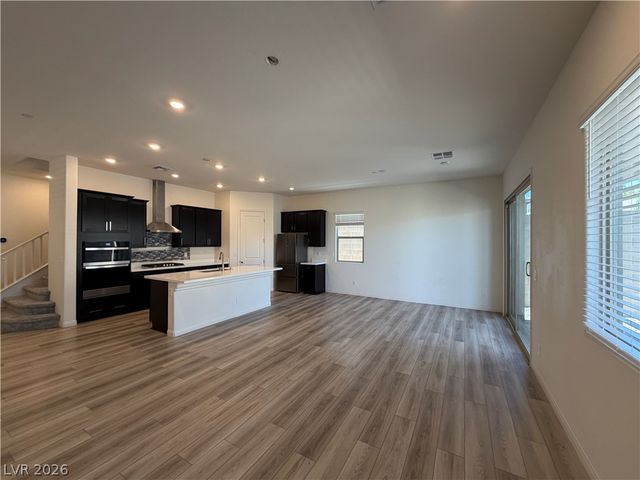 11836 Black Canary Avenue, Las Vegas, NV 89138