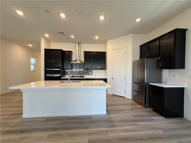 11836 Black Canary Avenue, Las Vegas, NV 89138