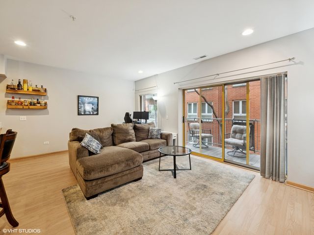 1421 Sherman Avenue 303, Evanston, IL 60201