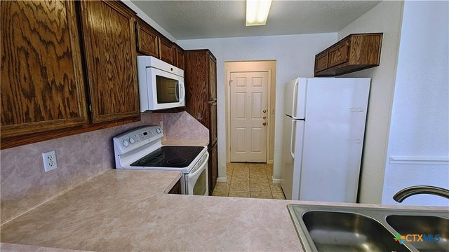 2410 Skylark Circle, Killeen, TX 76549