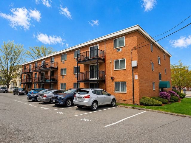 95-99 Maple St 17, Malden, MA 02148