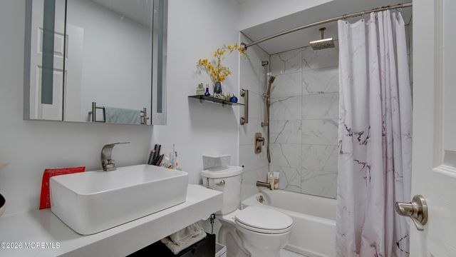184 Old Orchard Lane, Ocean Twp, NJ 07712