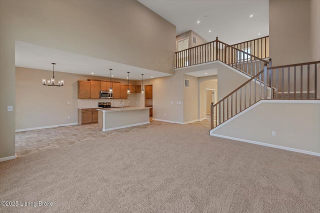 2213 Summit View Ct, La Grange, KY 40031