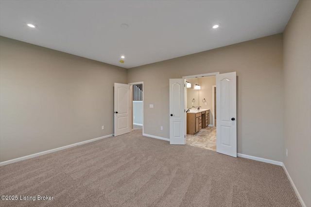 2213 Summit View Ct, La Grange, KY 40031