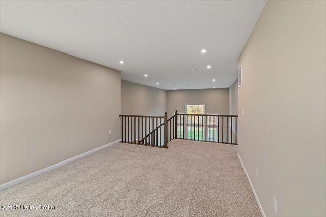 2213 Summit View Ct, La Grange, KY 40031