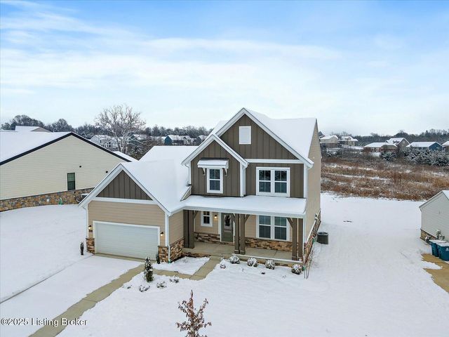 2213 Summit View Ct, La Grange, KY 40031