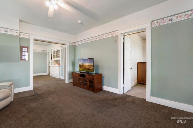 411 2nd Ave W, Twin Falls, ID 83301