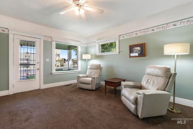 411 2nd Ave W, Twin Falls, ID 83301