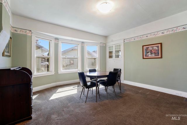 411 2nd Ave W, Twin Falls, ID 83301