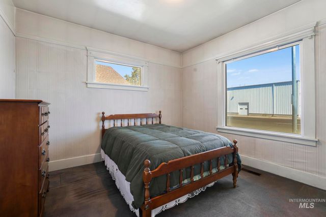 411 2nd Ave W, Twin Falls, ID 83301
